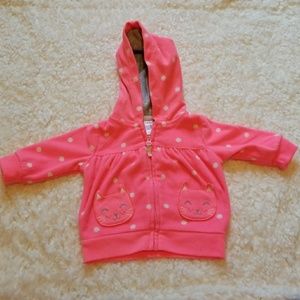 🦄 FREE hoodie with bundle of 3+ items!!